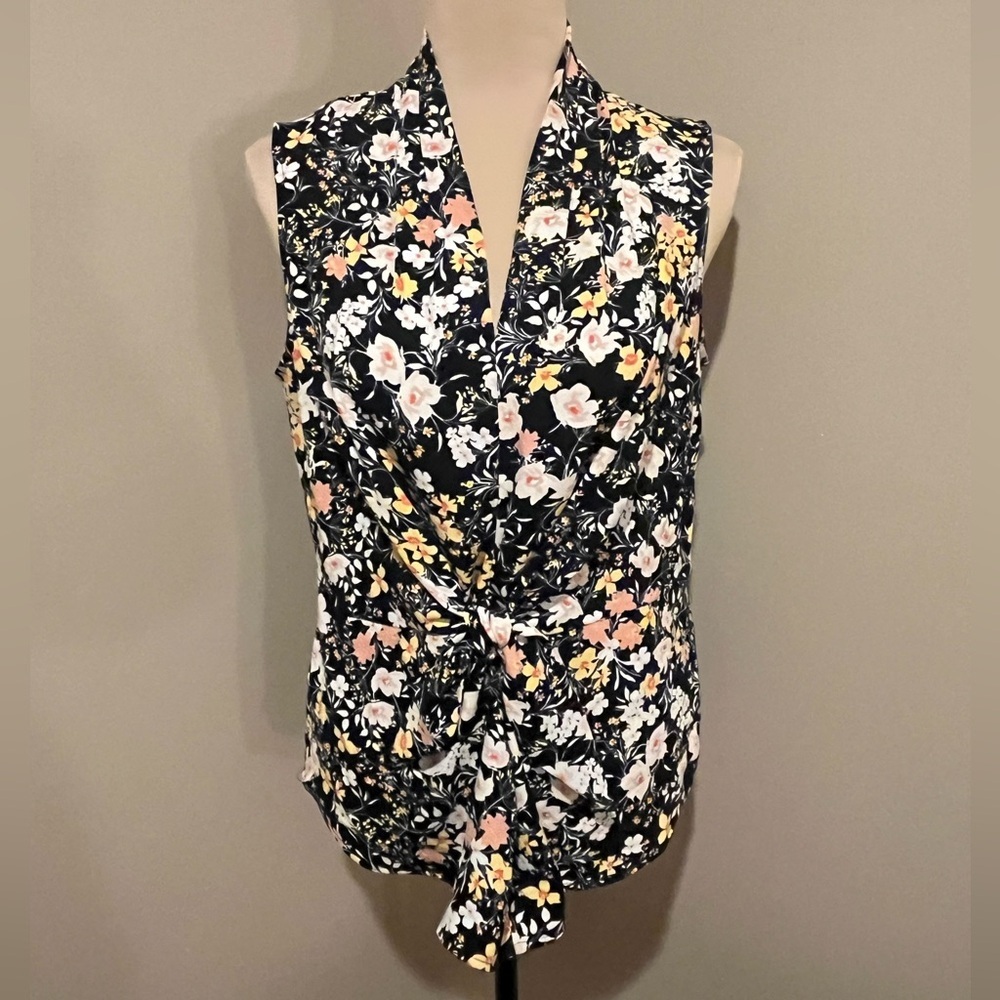 Liz Claiborne Black Floral Tie-Front Sleeveless Top, size Small